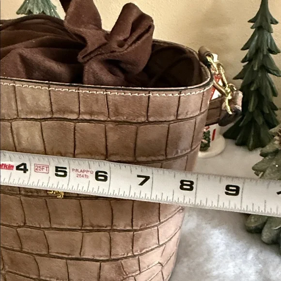 Pratesi Firenze Tan Croc-Embossed Round Bucket Bag - Picture 6 of 8